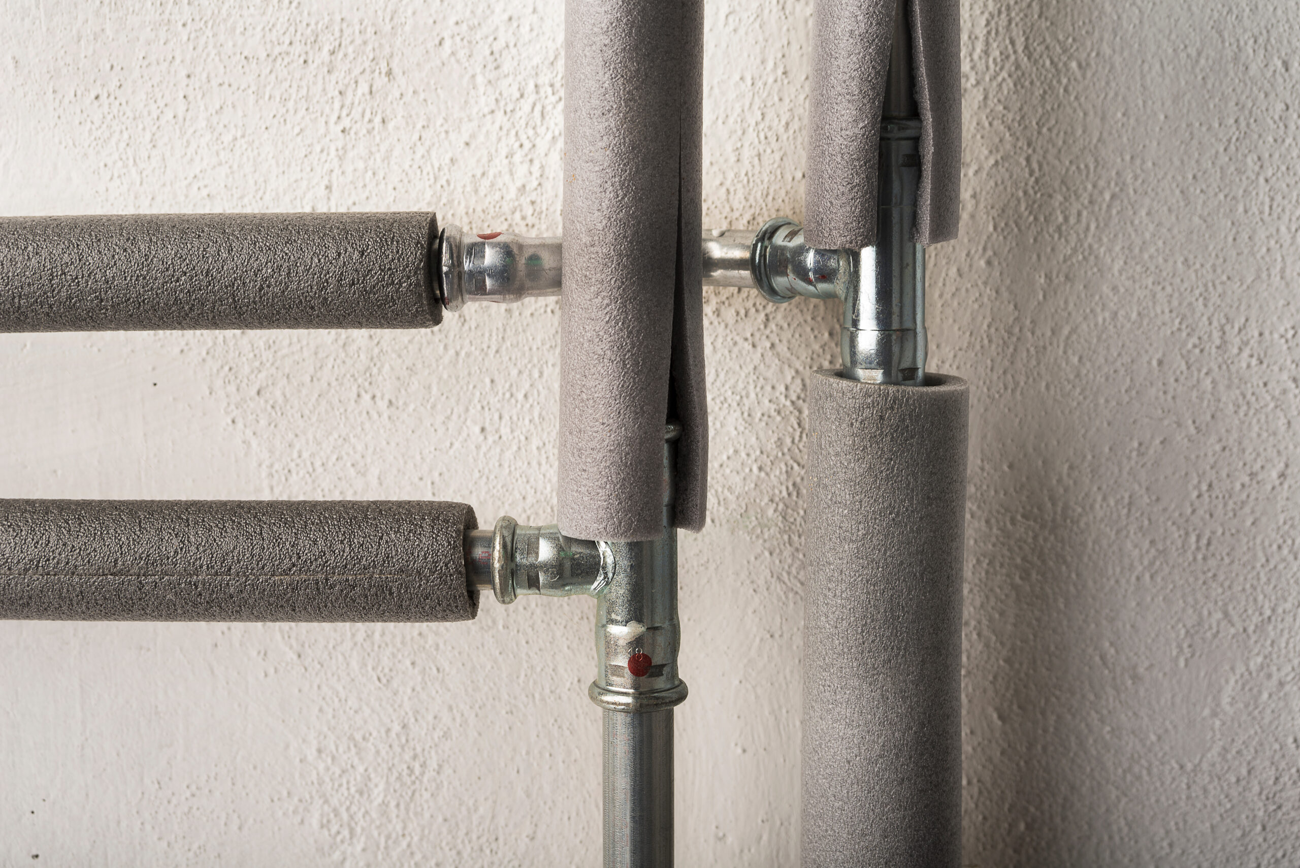 You are currently viewing DIY Insulate Hot Water Pipes